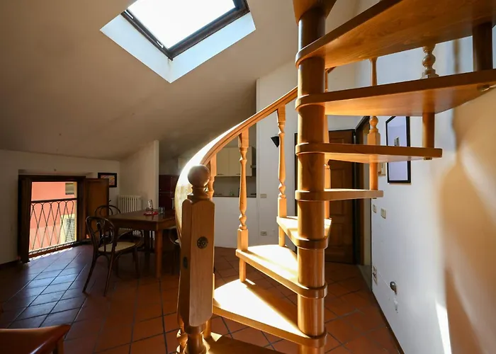 Defstero Asteri Apartament